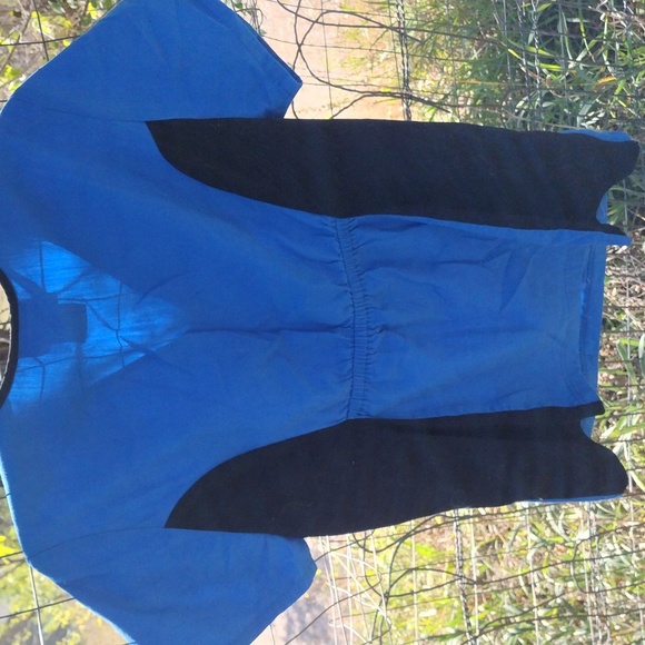 Scrub top - Picture 5 of 7